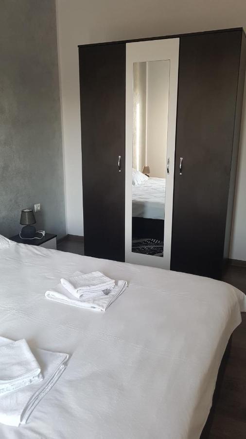 Apartament Teo การันเซเบช ภายนอก รูปภาพ